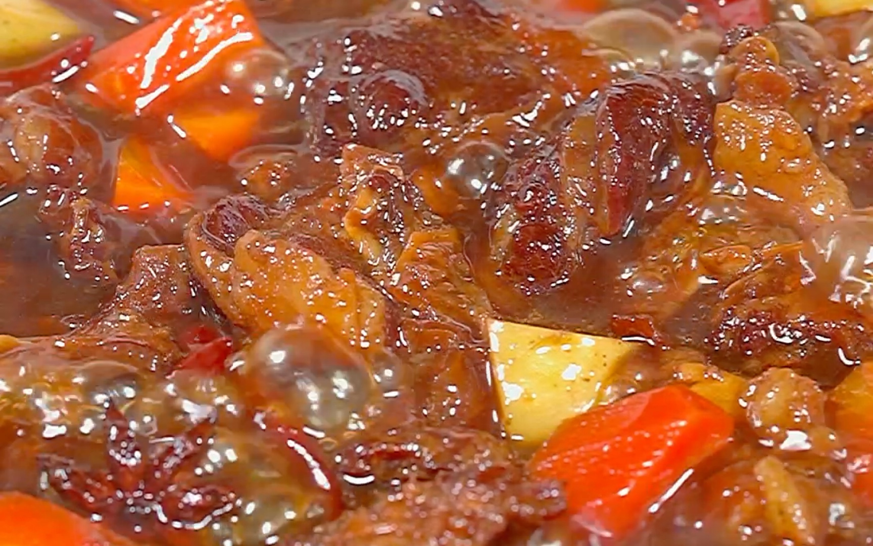 黄芪炖牛肉有什么功效(黄芪炖牛肉的功效大揭秘)